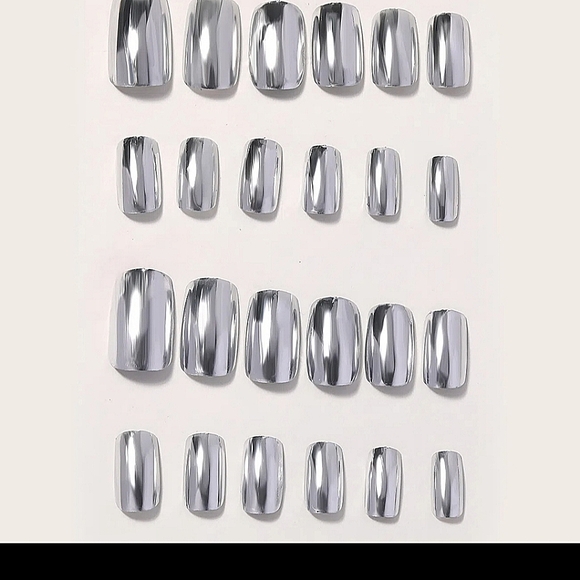 24 Pieces Of Metallic Mirror Effect Nail - Picture 2 of 5